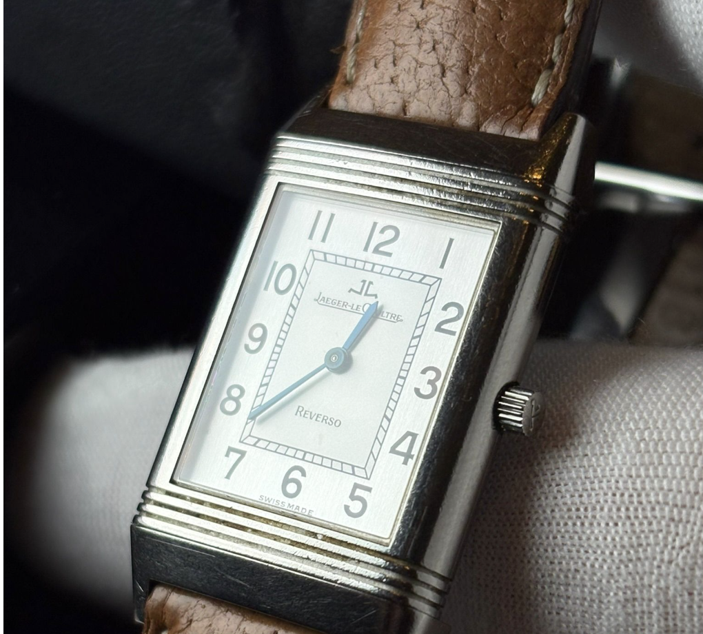 Expertise d'une montre d'occasion en boutique à Cannes